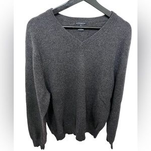 Williamson cashmere XL mens v neck sweater EUC